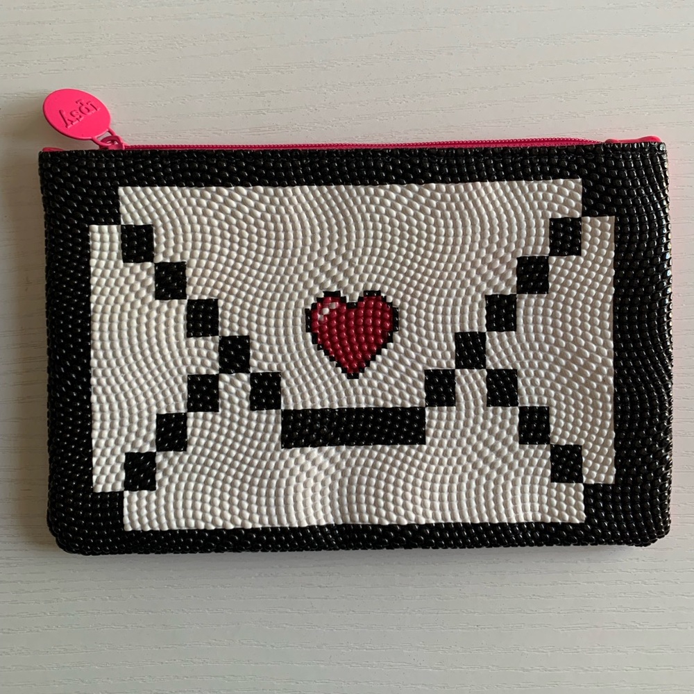 🎀 3 for $10 IPSY Glam Makeup Envelope Design Bag